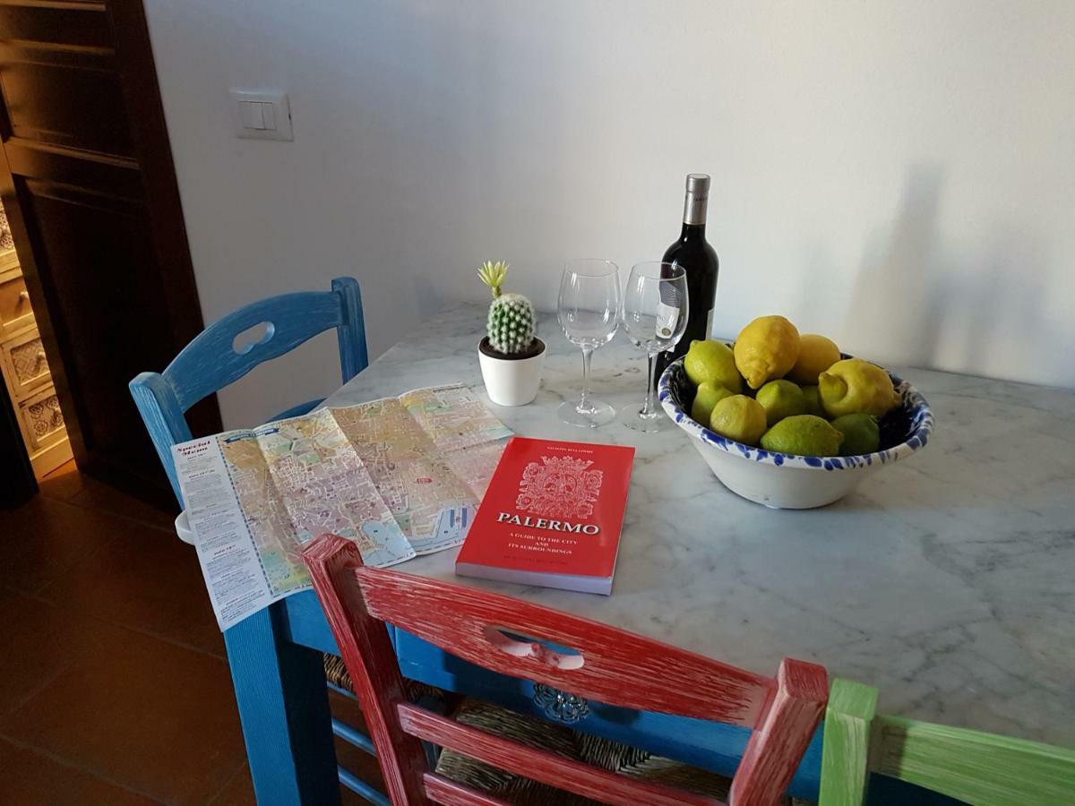 Casa Vacanze Villa D'Orleans 팔레르모 외부 사진