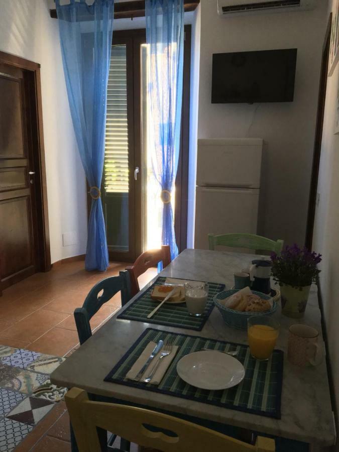 Casa Vacanze Villa D'Orleans 팔레르모 외부 사진